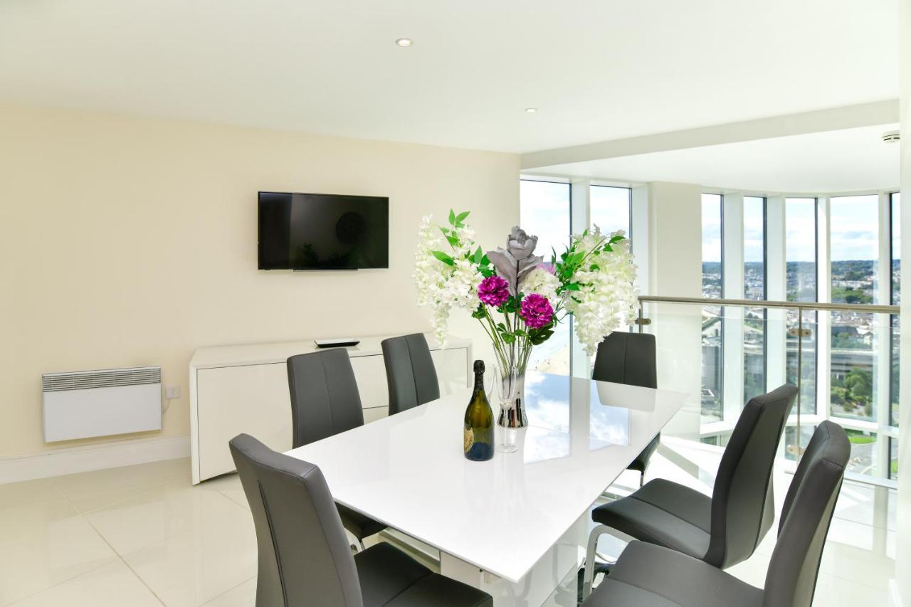 סוואנסי Just Stay Wales - Meridian Quay Penthouses מראה חיצוני תמונה