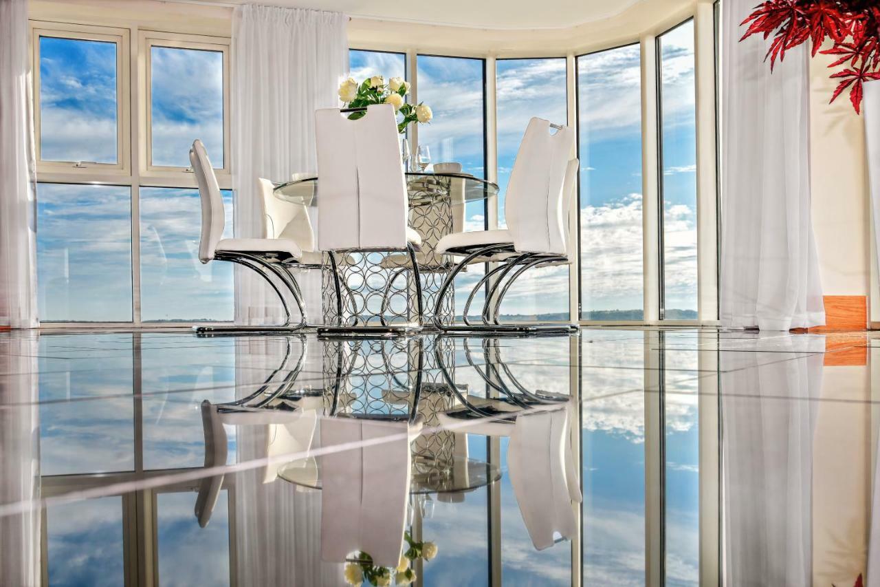 סוואנסי Just Stay Wales - Meridian Quay Penthouses מראה חיצוני תמונה
