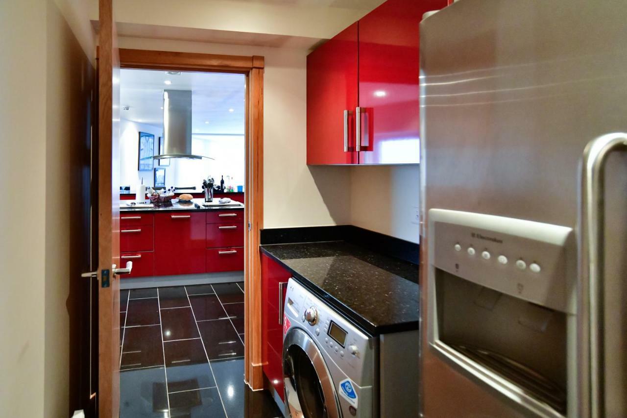 סוואנסי Just Stay Wales - Meridian Quay Penthouses מראה חיצוני תמונה