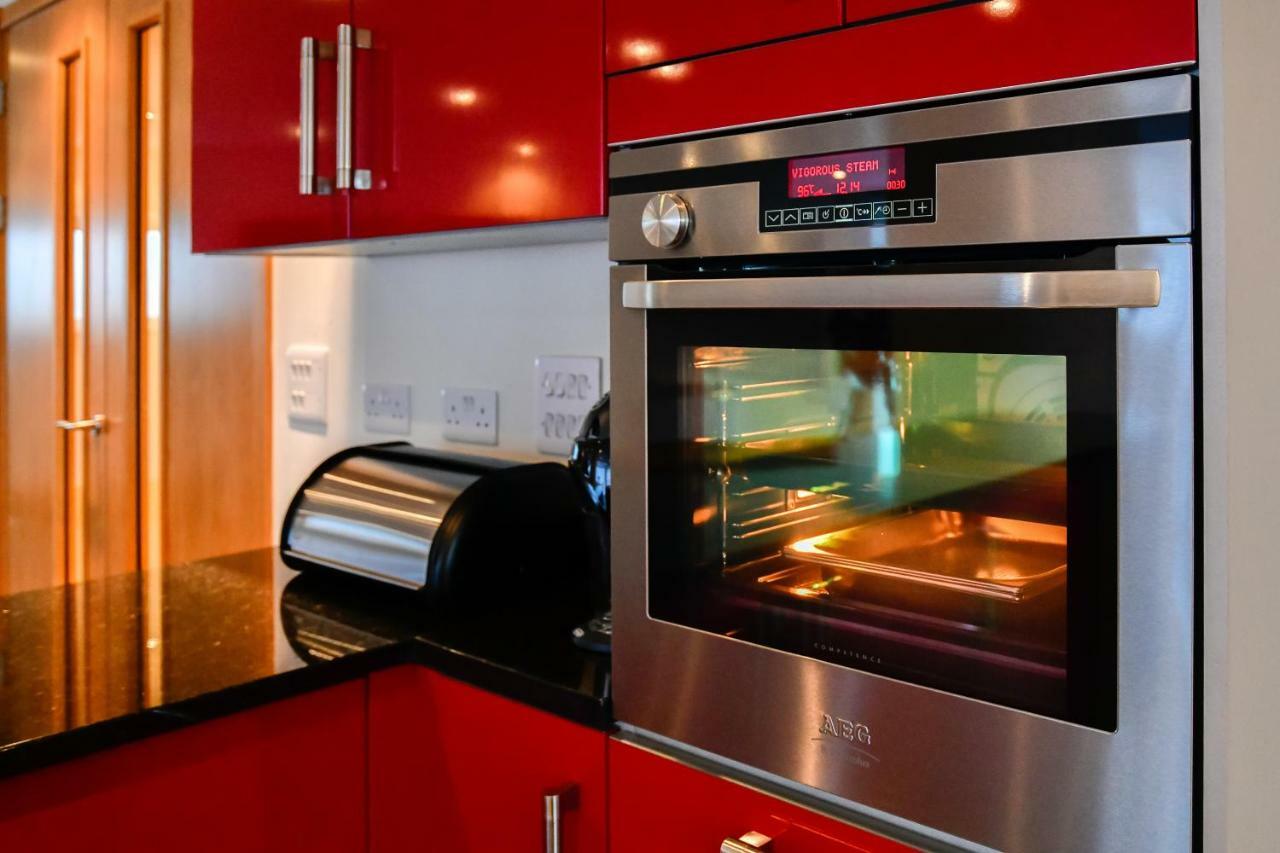 סוואנסי Just Stay Wales - Meridian Quay Penthouses מראה חיצוני תמונה